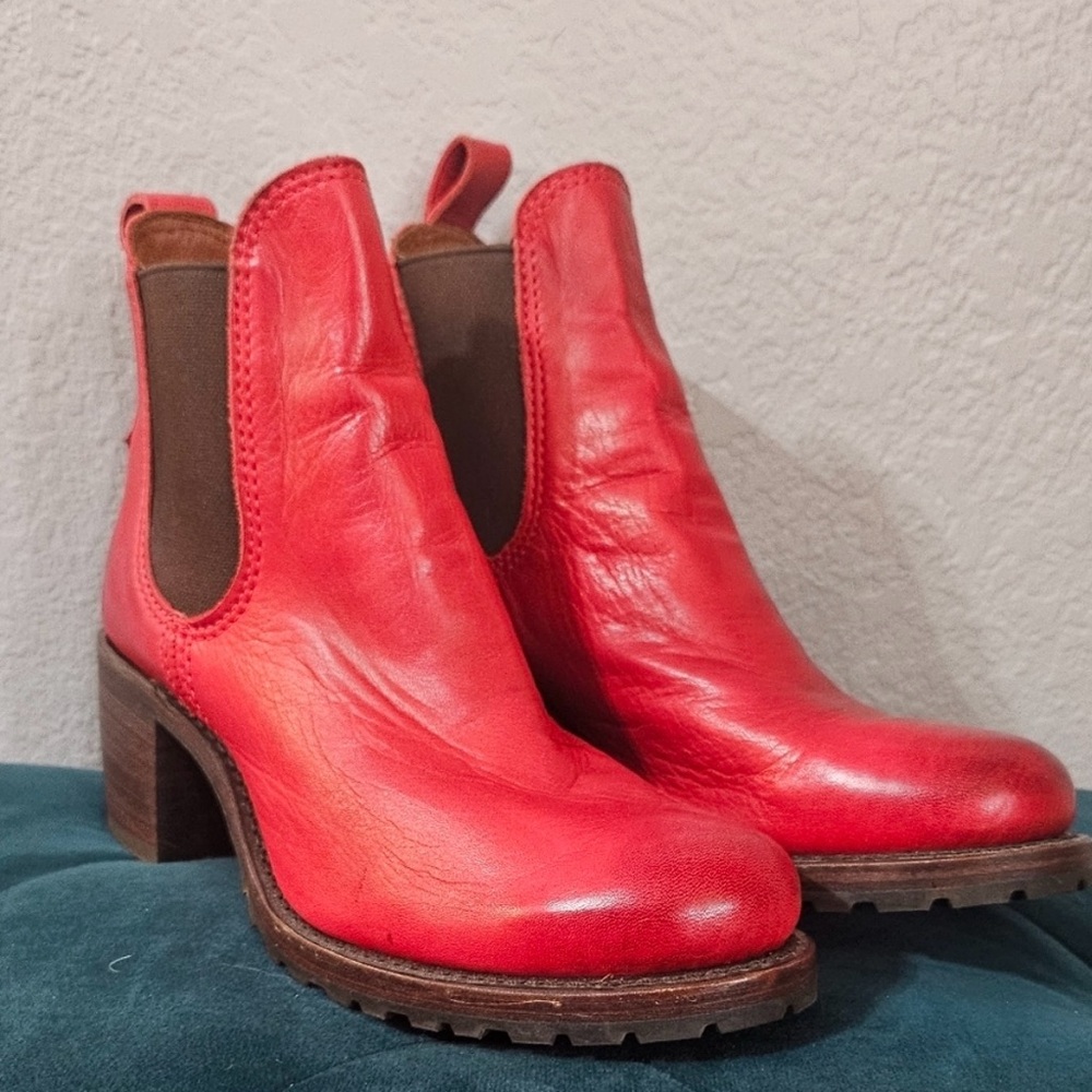 Frye Sabrina Chelsea Red Boots